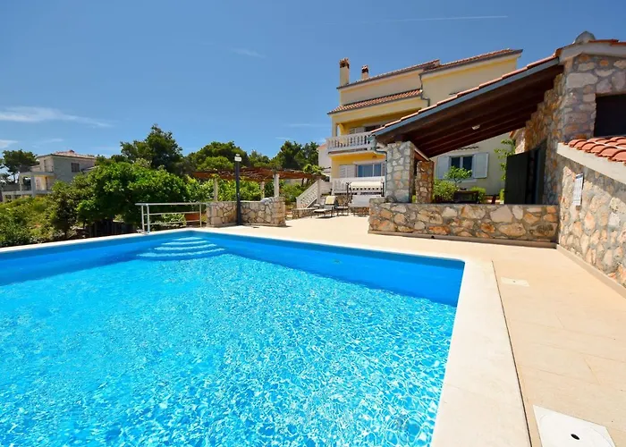 Cici By Interhome Holiday home Mali Iz