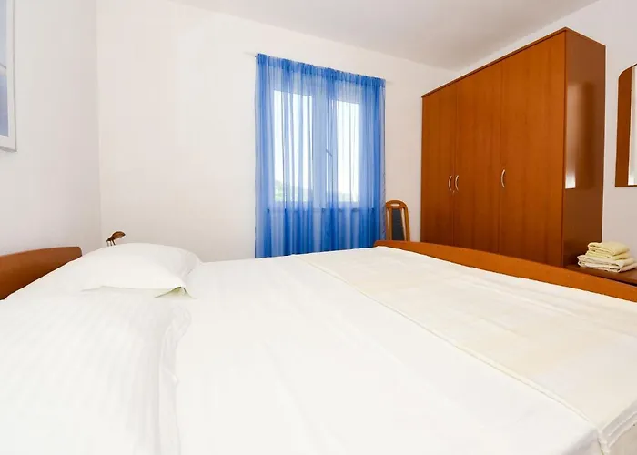 Cici By Interhome Holiday home Mali Iz