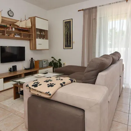 Holiday home Cici By Interhome Mali Iz