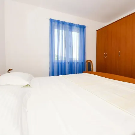 Cici By Interhome Holiday home Mali Iz