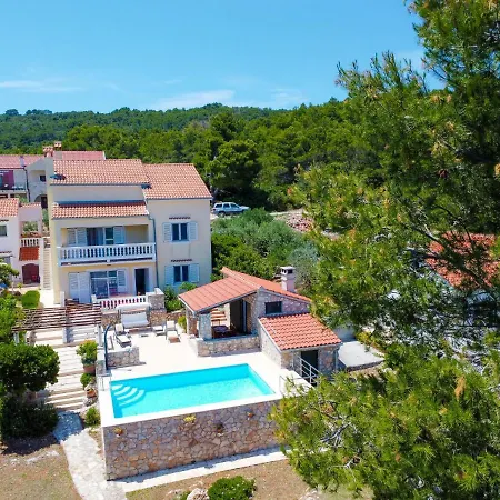 Cici By Interhome Holiday home Mali Iz